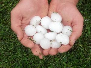 Schade door hagel en dekking autoverzekering